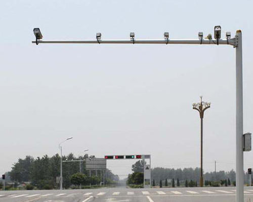 齐干却勒街道监控灯