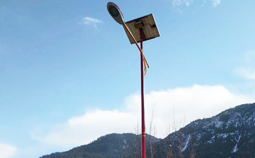 如何选择高质量的齐干却勒街道太阳能路灯材料：全方位指南