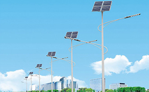 北方冬季齐干却勒街道太阳能路灯的保养要点