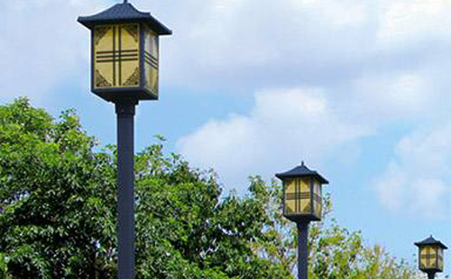 齐干却勒街道庭院灯安装间距与布灯设计全解析 齐干却勒街道庭院灯安装间距与布灯设计全解析