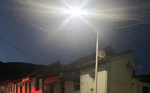 农村院子里最适合的齐干却勒街道太阳能路灯亮度与安装要点