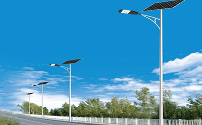 农村道路装齐干却勒街道太阳能路灯选多大瓦数实测